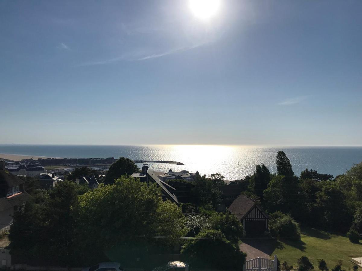 Appartement Avec Vue Imprenable Sur La Mer Trouville-sur-Mer Exterior photo