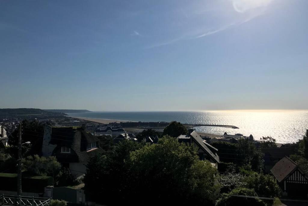 Appartement Avec Vue Imprenable Sur La Mer Trouville-sur-Mer Exterior photo